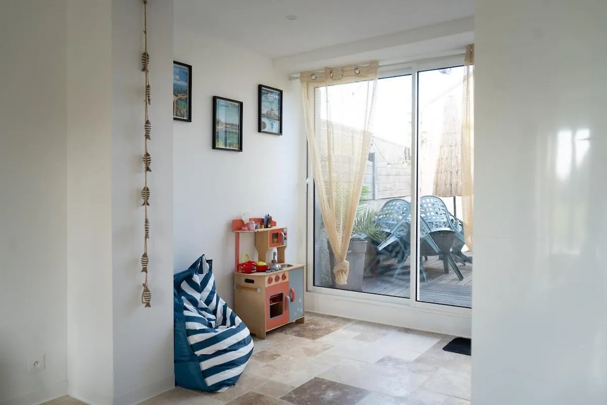 Brise Marine Villa Le Vivier-sur-Mer 0*,  France
