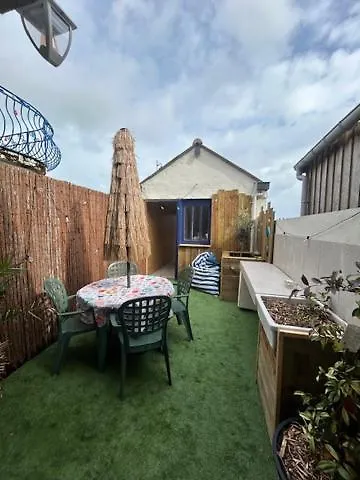 Holiday home Brise Marine Villa Le Vivier-sur-Mer France